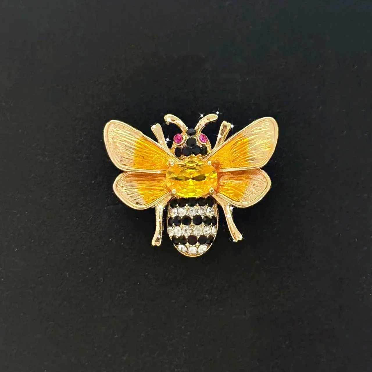 1Pc Fashion Little Bee Brooch  - Men'S Accessories Trends 2025 incelemesi ve fiyatı
