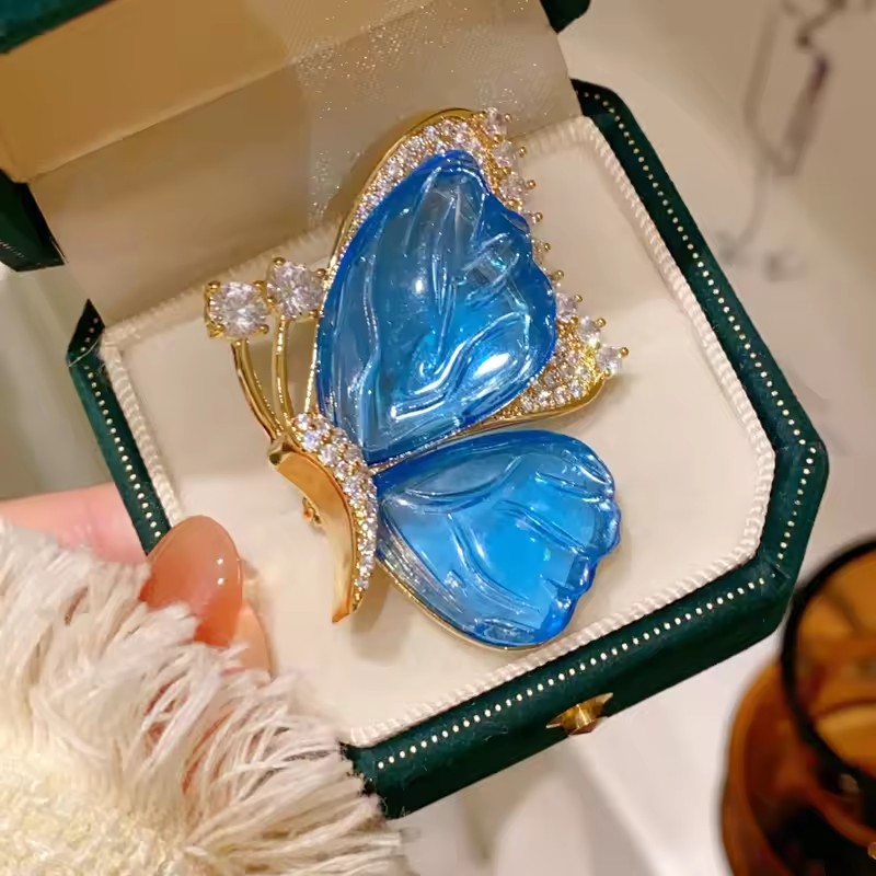Delicate Butterfly Brooch for  - Men'S Accessories Trends 2025 incelemesi ve fiyatı